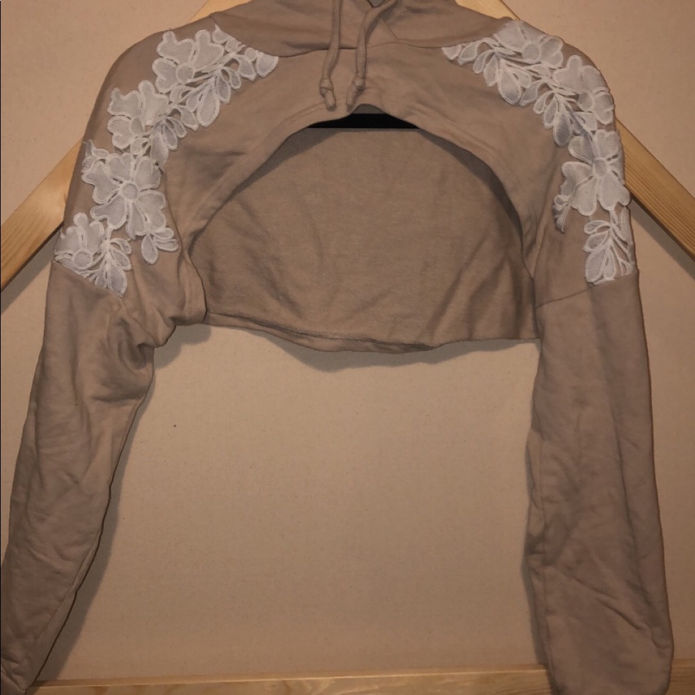 Half crop sweatshirt